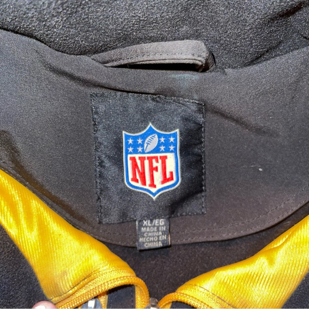 NFL Steelers Jacket Men’s Size XL Zip Front Light Fleece Liner Black And Gold - Picture 8 of 8
